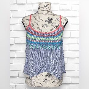 Flying Tomato Women’s Medium Cropped Top • Seersucker Stripes • Lightweight